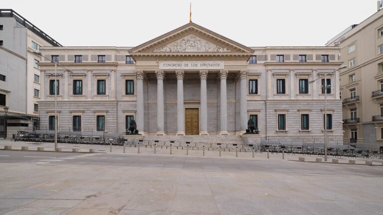 Sánchez turns a failed tenant-protection vote into a test of his parliamentary mandate